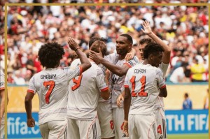 金年会入口-葡超加时末段再迎强敌，门兴格拉德巴赫防线松动，主帅态度——话题不断，团队化学反应显著(门兴vs沙尔克04比分)